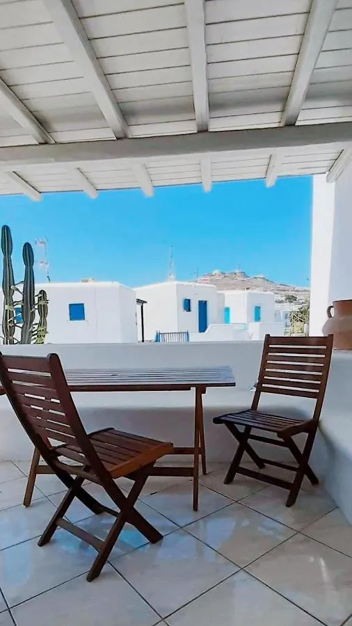 Ornos Athina Apartment יוון